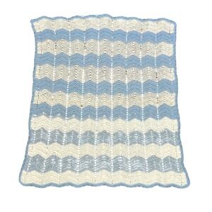 Handmade Crochet Baby Blanket‎ Afghan White Blue Chevron Ripple Soft 32x30